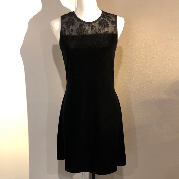 My Michelle stretch Lace/Velvet Dress - Med - Picture 2 of 8